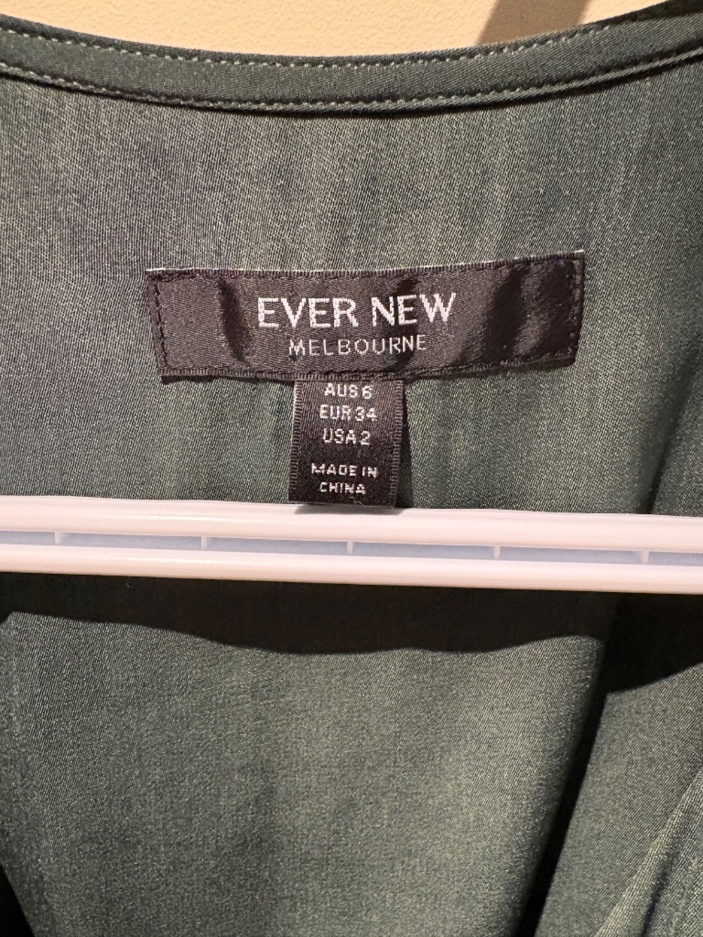 Ever New Melbourne dresses - Picture 3 of 3